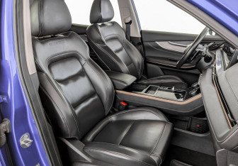 Подержанный автомобиль Exeed LX 2022 года (24 фото)