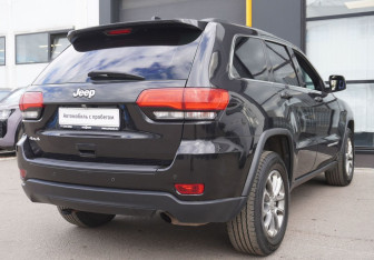 Подержанный автомобиль Jeep Grand Cherokee 2016 года (5 фото)