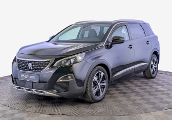 Подержанный автомобиль Peugeot 5008 Suv 2018 года (1 фото)