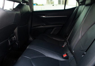Подержанный автомобиль Toyota Camry Sedan 2018 года (9 фото)