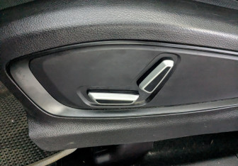 Подержанный автомобиль Geely Okavango 2023 года (20 фото)