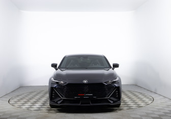 Новый Changan UNI-V 2024 (2 фото)