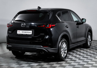 Подержанный автомобиль Mazda CX-5 2024 года (5 фото)