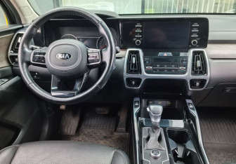 Подержанный автомобиль Kia Sorento 2020 года (16 фото)