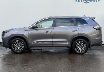 Подержанный автомобиль Chery Tiggo 8 Pro Max 2022 года (8 фото)