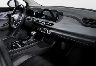 Подержанный автомобиль BAIC U5 Plus 2023 года (9 фото)