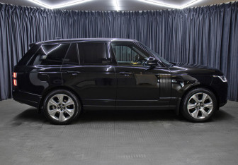 Подержанный автомобиль Land Rover Range Rover 2018 года (4 фото)