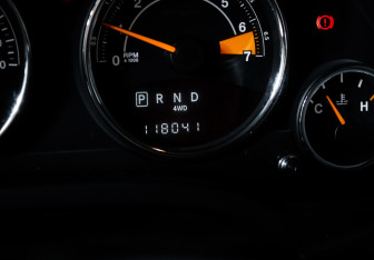 Подержанный автомобиль Jeep Compass 2013 года (11 фото)