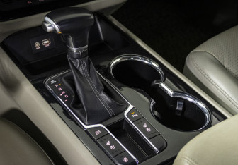 Подержанный автомобиль Kia Carnival 2018 года (18 фото)