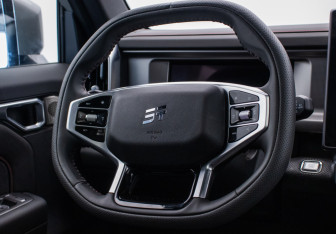 Подержанный автомобиль Jetour T2 2024 года (15 фото)