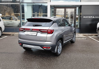 Подержанный автомобиль Changan CS35PLUS 2021 года (5 фото)