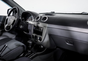 Подержанный автомобиль Chevrolet Lacetti Hatchback 2011 года (9 фото)