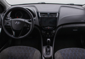 Подержанный автомобиль Hyundai Solaris Sedan 2015 года (13 фото)
