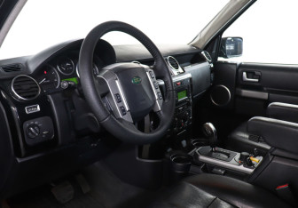 Подержанный автомобиль Land Rover Discovery 2007 года (13 фото)