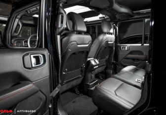 Новый Jeep Wrangler 2025 (21 фото)