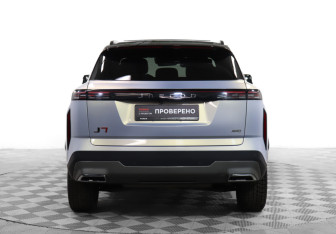 Подержанный автомобиль Jaecoo J7 2024 года (6 фото)