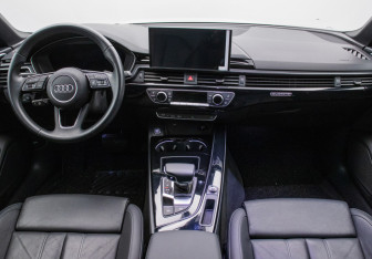 Подержанный автомобиль Audi A5 Liftback 2020 года (13 фото)