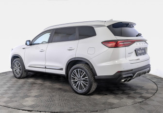 Подержанный автомобиль Chery Tiggo 8 Pro Max 2024 года (7 фото)