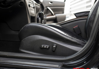 Подержанный автомобиль Nissan Teana 2010 года (17 фото)