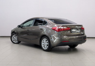 Подержанный автомобиль Kia Cerato Sedan 2014 года (3 фото)