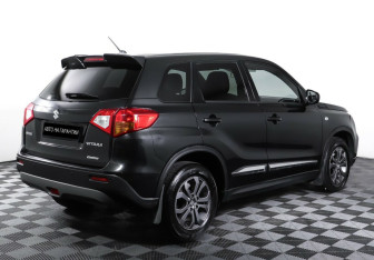 Подержанный автомобиль Suzuki Vitara 2017 года (5 фото)