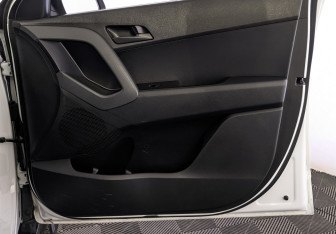 Подержанный автомобиль Hyundai Creta 2019 года (25 фото)