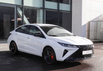 Подержанный автомобиль Omoda S5 GT 2023 года (3 фото)