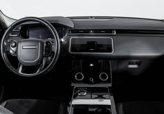 Подержанный автомобиль Land Rover Range Rover Velar 2019 года (12 фото)