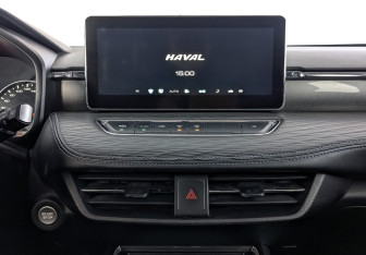Подержанный автомобиль Haval Jolion 2023 года (17 фото)