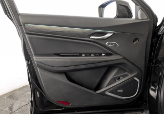 Подержанный автомобиль Geely Tugella 2023 года (19 фото)