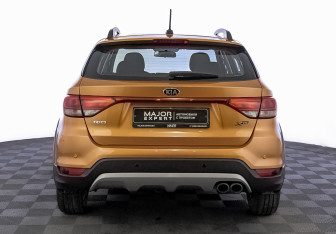 Подержанный автомобиль Kia Rio Hatchback 2018 года (6 фото)