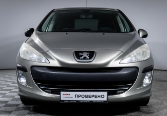 Подержанный автомобиль Peugeot 308 Hatchback 2010 года (2 фото)
