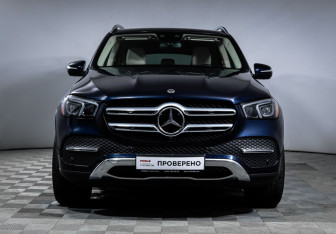 Подержанный автомобиль Mercedes-Benz GLE 2020 года (22 фото)