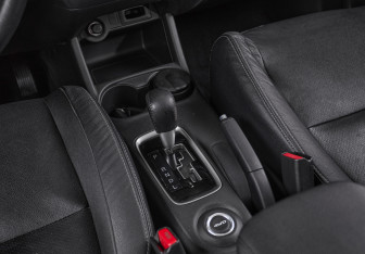 Подержанный автомобиль Mitsubishi Outlander 2014 года (21 фото)