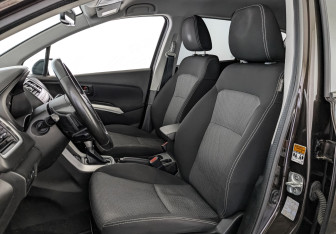 Подержанный автомобиль Suzuki SX4 Hatchback 2014 года (20 фото)