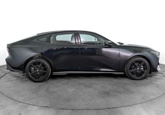 Новый Changan UNI-V 2024 (4 фото)