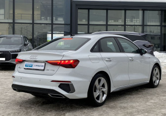 Подержанный автомобиль Audi A3 Sedan 2021 года (6 фото)
