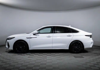 Подержанный автомобиль Chery Arrizo 8 2023 года (8 фото)