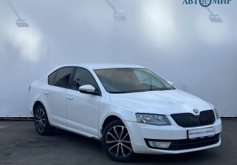 Подержанный автомобиль Skoda Octavia Liftback 2013 года (3 фото)