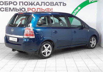 Подержанный автомобиль Opel Zafira Compactvan 2007 года (4 фото)
