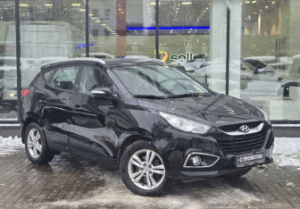 Подержанный автомобиль Hyundai ix35 2012 года (3 фото)