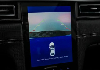 Подержанный автомобиль JAC J7 2021 года (13 фото)