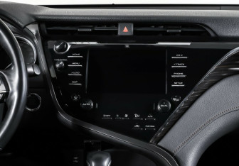 Подержанный автомобиль Toyota Camry Sedan 2018 года (13 фото)