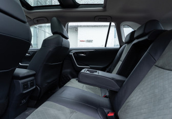 Новый Toyota RAV4 2025 (47 фото)