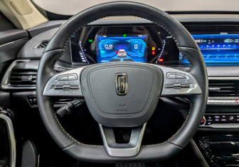 Подержанный автомобиль FAW Bestune T77 2023 года (22 фото)
