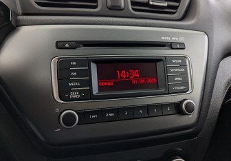 Подержанный автомобиль Kia Rio Sedan 2017 года (25 фото)