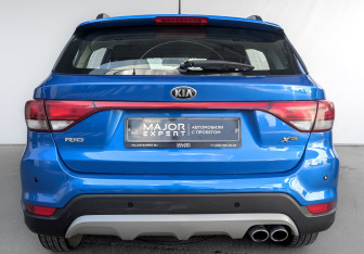 Подержанный автомобиль Kia Rio Hatchback 2020 года (6 фото)