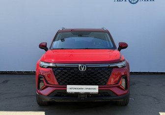 Подержанный автомобиль Changan CS35PLUS 2023 года (2 фото)