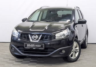 Подержанный автомобиль Nissan Qashqai+2 2011 года (1 фото)