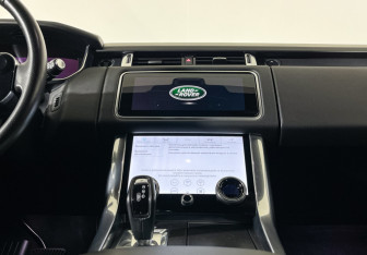 Подержанный автомобиль Land Rover Range Rover Sport 2018 года (15 фото)